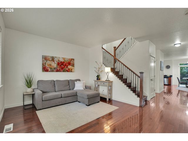 7110 Sw QUEEN Ln, Beaverton, OR 97008