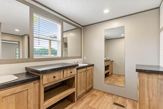 361 County Road 784a, Etowah, TN 37331