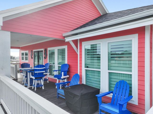 2637 Tide Drive, Crystal Beach, TX 77650