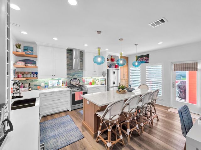 2637 Tide Drive, Crystal Beach, TX 77650