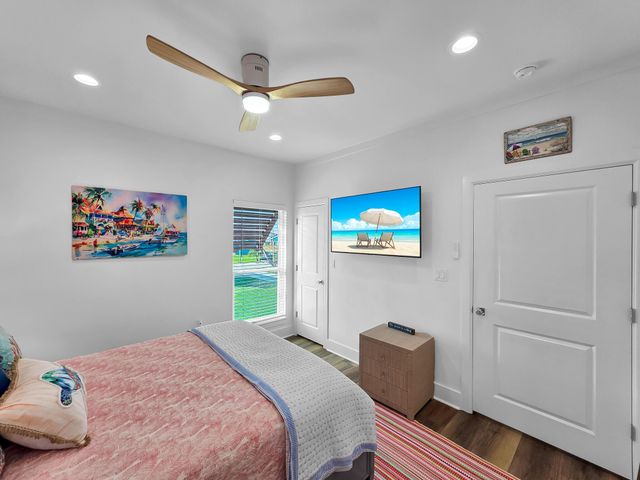 2637 Tide Drive, Crystal Beach, TX 77650