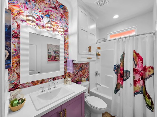 2637 Tide Drive, Crystal Beach, TX 77650