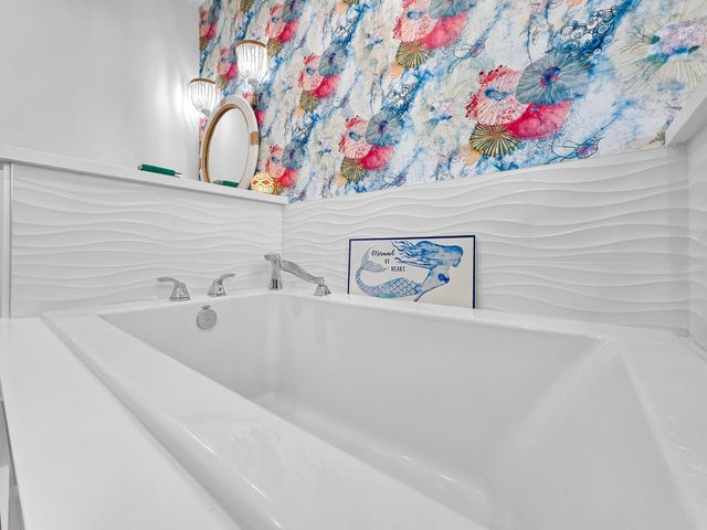 2637 Tide Drive, Crystal Beach, TX 77650