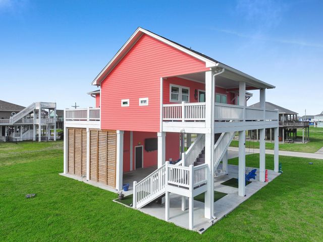 2637 Tide Drive, Crystal Beach, TX 77650