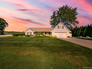 4977 Wavewood Drive, Commerce Twp, MI 48382