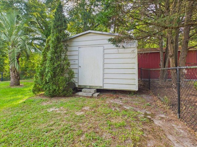 255 Hill And Dell Drive, Warrenville, SC 29851