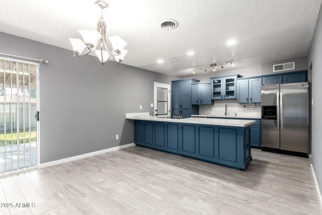 3835 W MYRTLE Avenue, Phoenix, AZ 85051