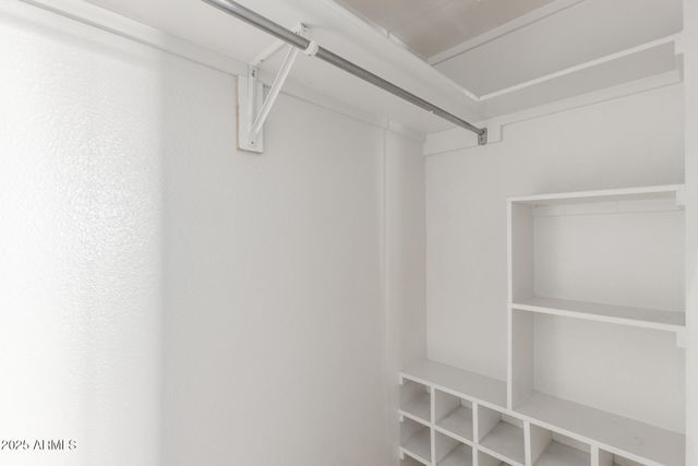 3835 W MYRTLE Avenue, Phoenix, AZ 85051