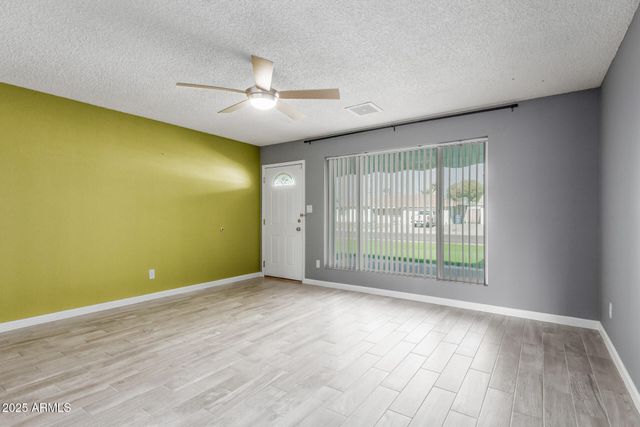 3835 W MYRTLE Avenue, Phoenix, AZ 85051