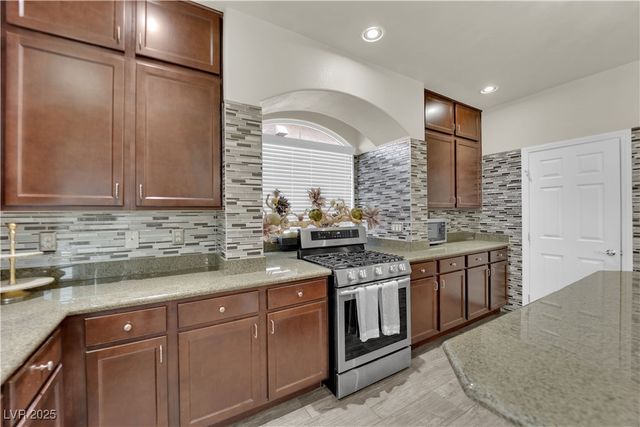 6334 White Heron Court, Las Vegas, NV 89139