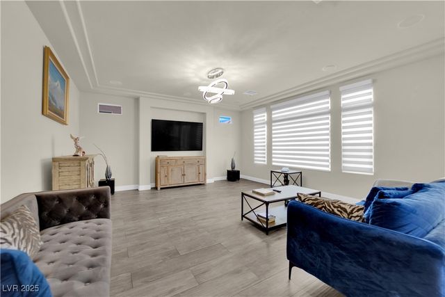 6334 White Heron Court, Las Vegas, NV 89139