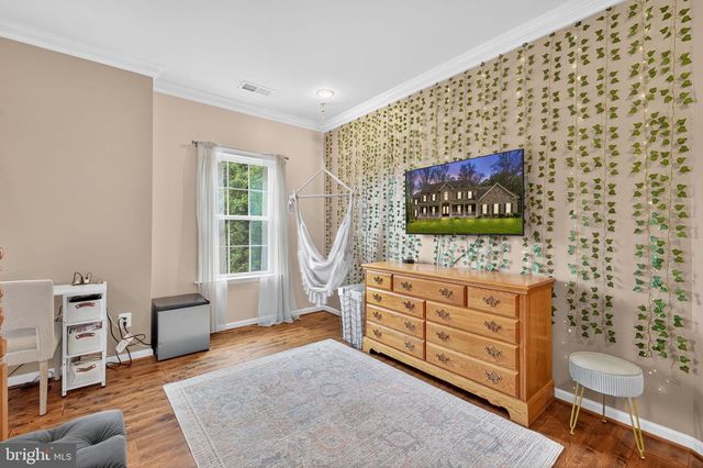 22011 BEAVERDAM DR, Ashburn, VA 20148