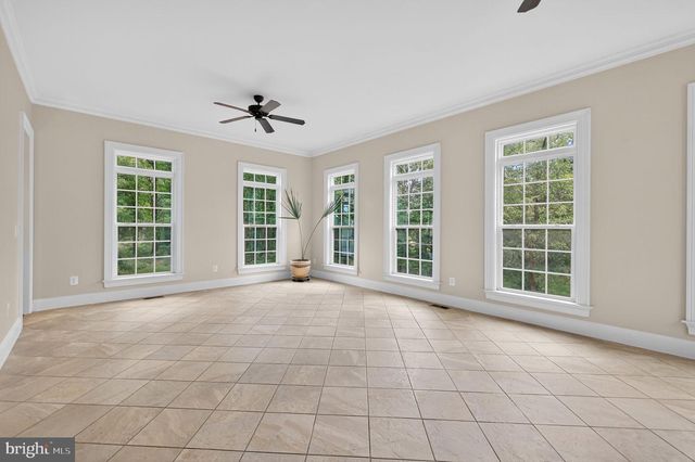 22011 BEAVERDAM DR, Ashburn, VA 20148