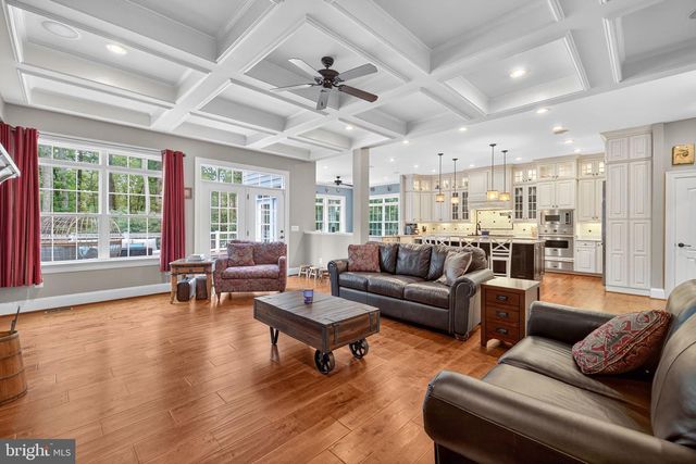 22011 BEAVERDAM DR, Ashburn, VA 20148