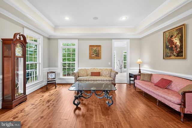 22011 BEAVERDAM DR, Ashburn, VA 20148