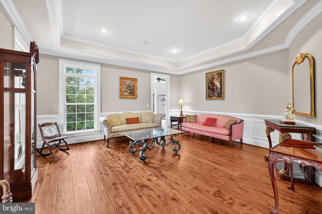 22011 BEAVERDAM DR, Ashburn, VA 20148