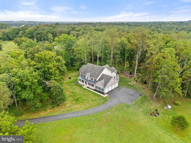 22011 BEAVERDAM DR, Ashburn, VA 20148