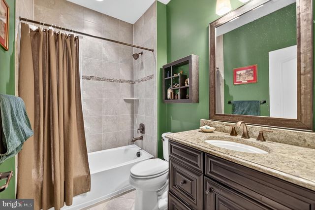 22011 BEAVERDAM DR, Ashburn, VA 20148