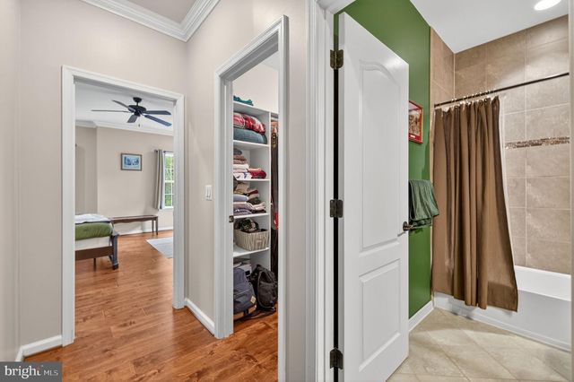 22011 BEAVERDAM DR, Ashburn, VA 20148