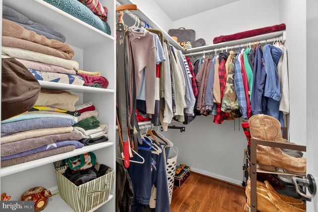 22011 BEAVERDAM DR, Ashburn, VA 20148