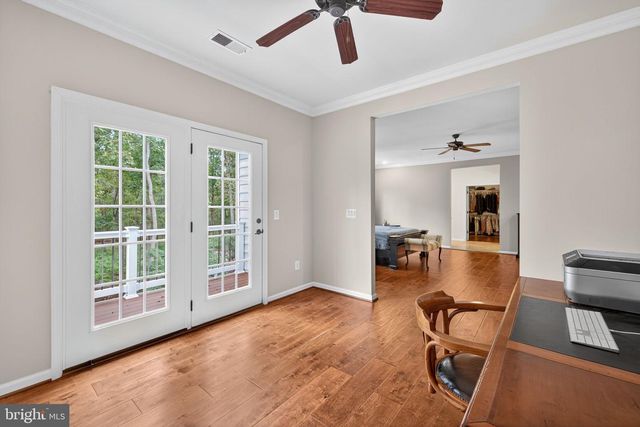 22011 BEAVERDAM DR, Ashburn, VA 20148