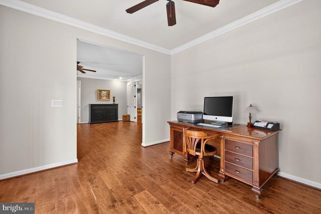 22011 BEAVERDAM DR, Ashburn, VA 20148