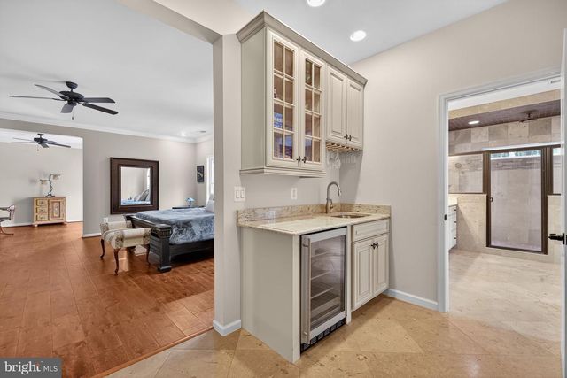 22011 BEAVERDAM DR, Ashburn, VA 20148