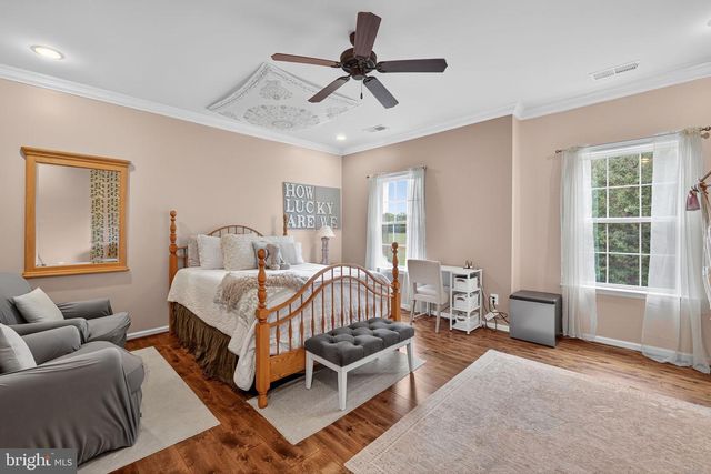 22011 BEAVERDAM DR, Ashburn, VA 20148