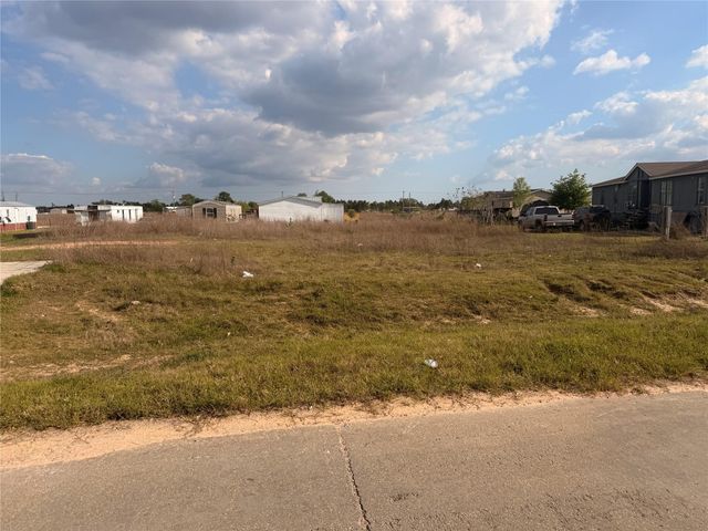 757 Road 57071, Cleveland, TX 77327