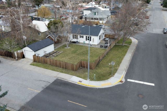 505 N Markeson Street, Chelan, WA 98816