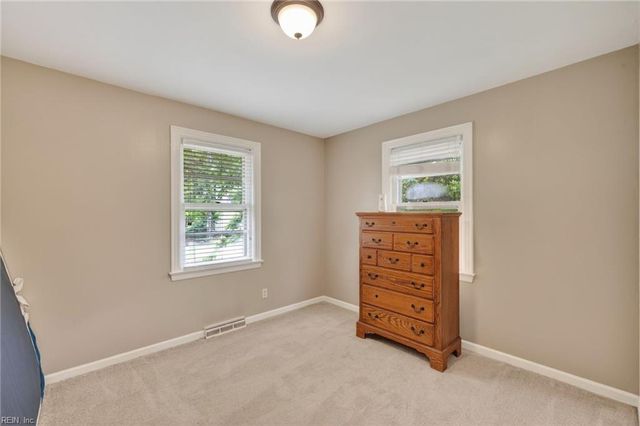 119 Bruce PL, Portsmouth, VA 23707