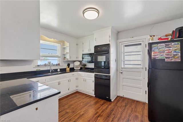 119 Bruce PL, Portsmouth, VA 23707