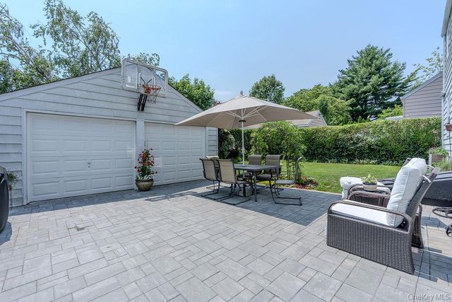 267 Hill Street, Mineola, NY 11501