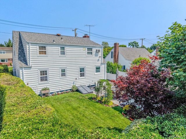 267 Hill Street, Mineola, NY 11501