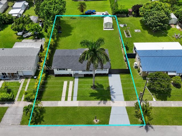 1500 NW 11th St, Homestead, FL 33030
