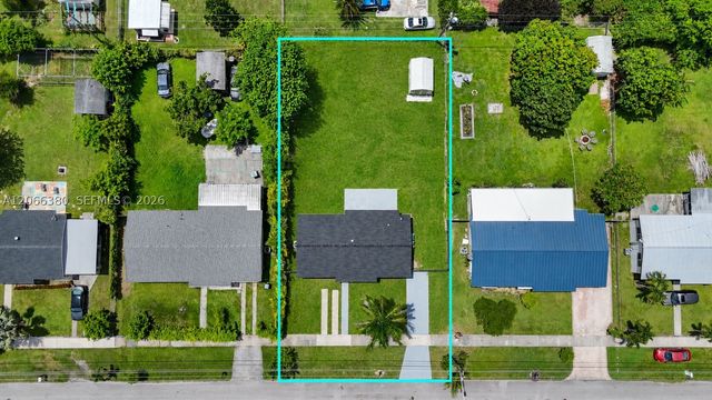 1500 NW 11th St, Homestead, FL 33030