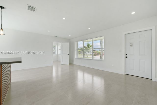 1500 NW 11th St, Homestead, FL 33030