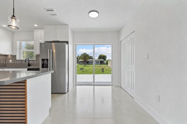 1500 NW 11th St, Homestead, FL 33030