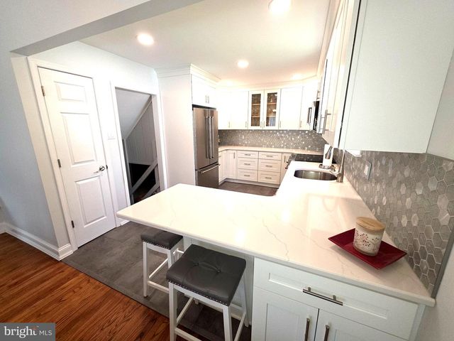 156 CROCKETT RD, Warminster, PA 18974