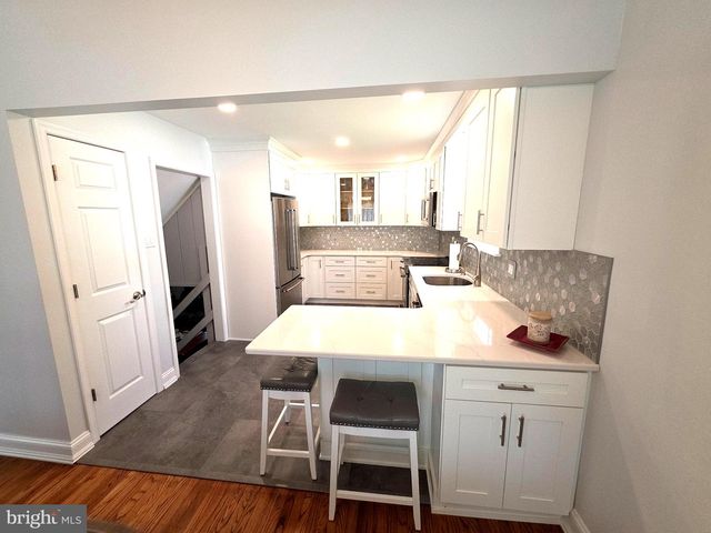 156 CROCKETT RD, Warminster, PA 18974