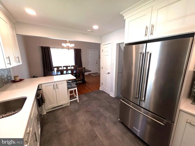 156 CROCKETT RD, Warminster, PA 18974