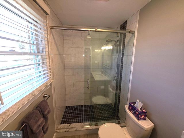 156 CROCKETT RD, Warminster, PA 18974