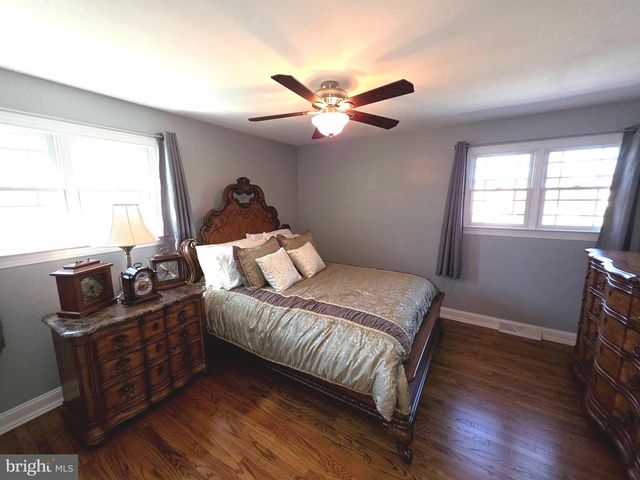 156 CROCKETT RD, Warminster, PA 18974