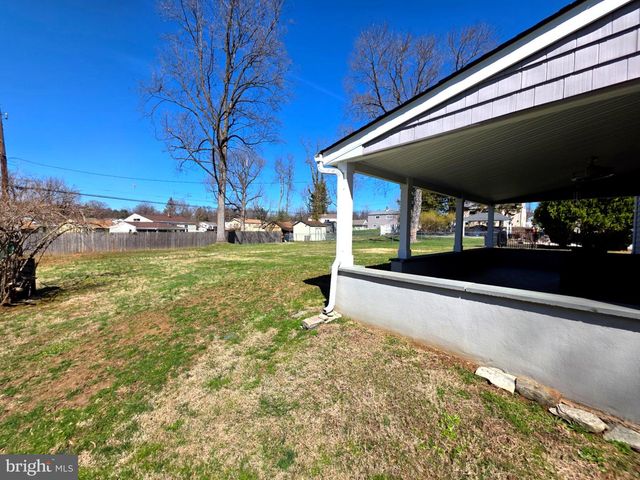 156 CROCKETT RD, Warminster, PA 18974