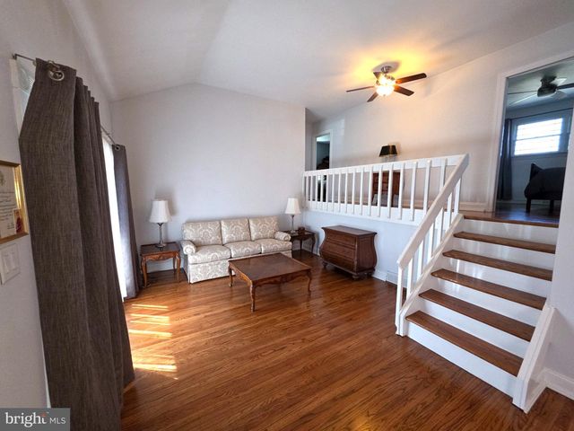 156 CROCKETT RD, Warminster, PA 18974