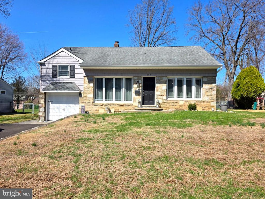 156 CROCKETT RD, Warminster, PA 18974