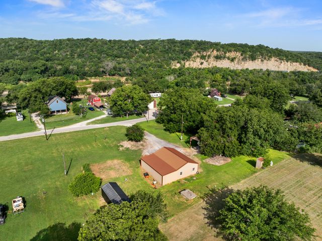 800 River View Road, Millsap, TX 76066