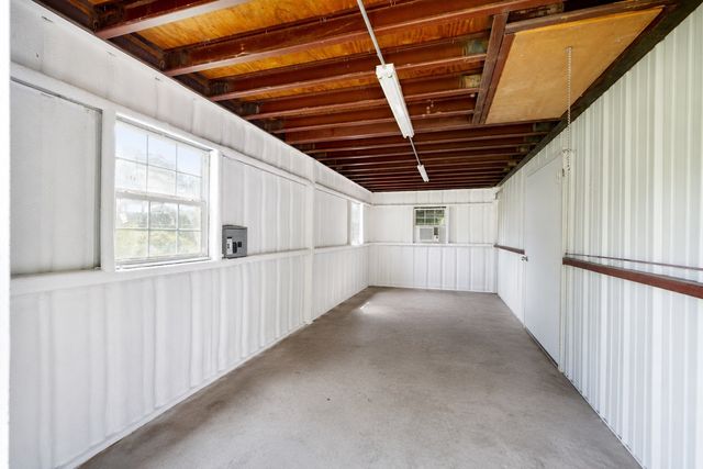800 River View Road, Millsap, TX 76066