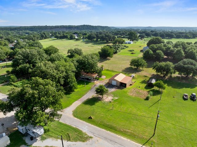 800 River View Road, Millsap, TX 76066