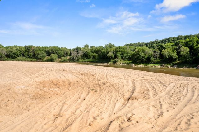 800 River View Road, Millsap, TX 76066